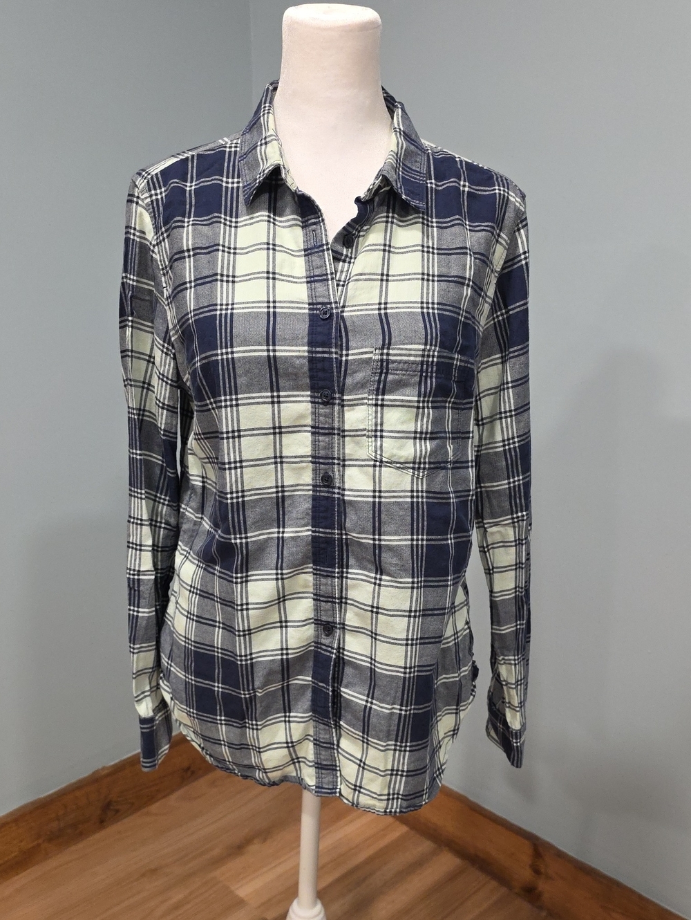 Banana Republic Plaid L/S Shirt S